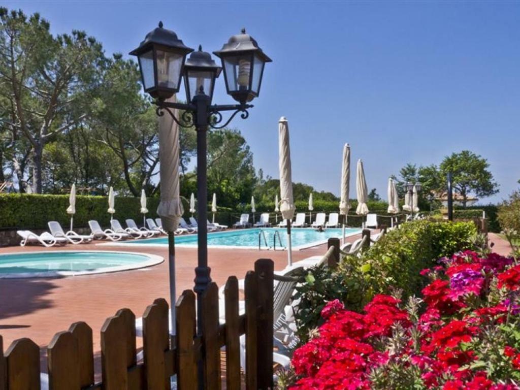 Villaggio Residence La Pieve Di Pomaia Extérieur photo